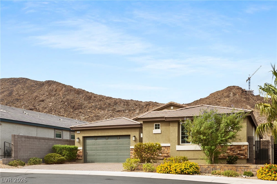 417 Oakey Crest Ridge Street Henderson NV 89012