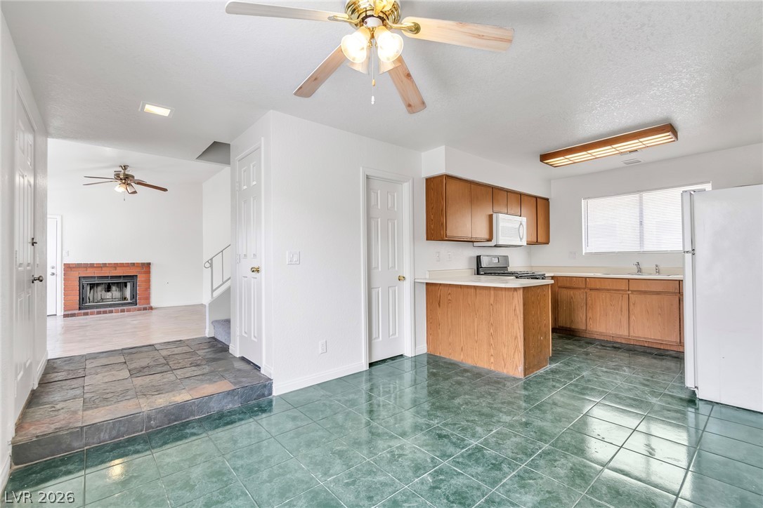 536 Dutchman Avenue Henderson NV 89011