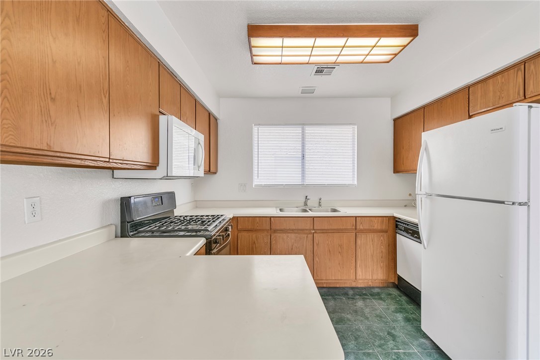 536 Dutchman Avenue Henderson NV 89011