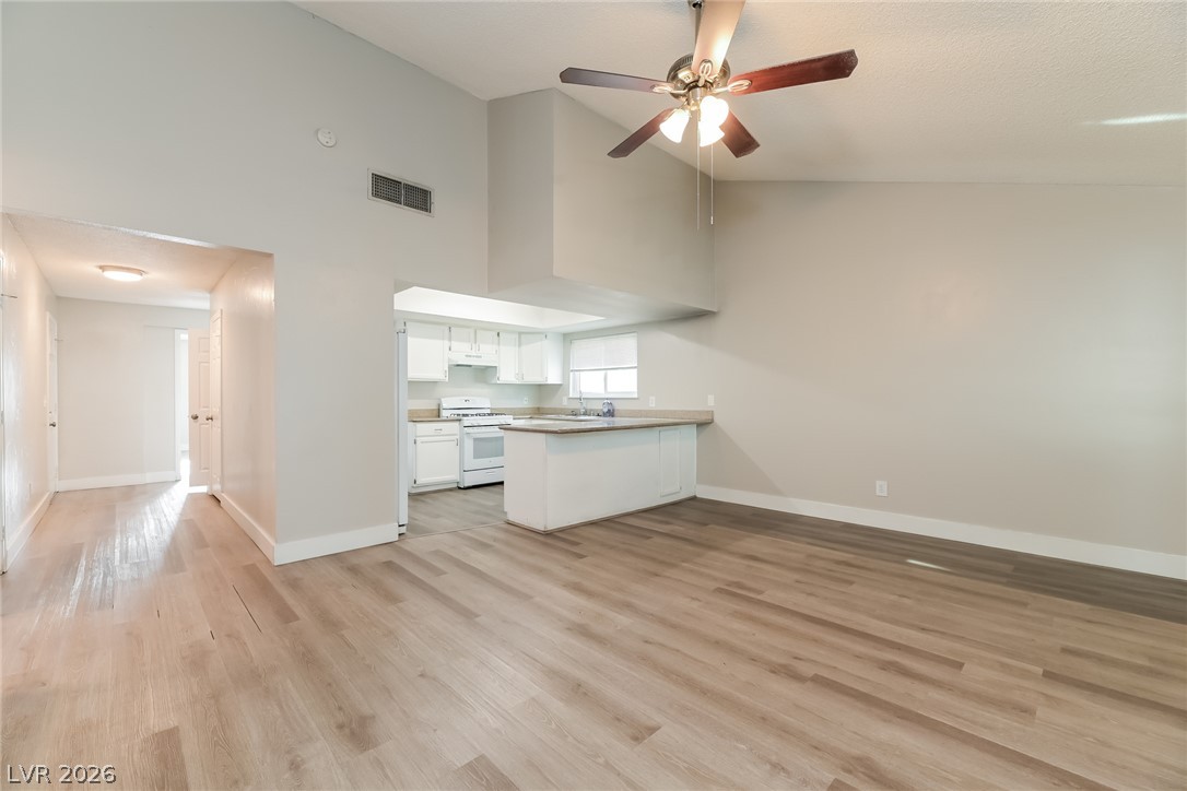 5366 Ravendale Circle Las Vegas NV 89120