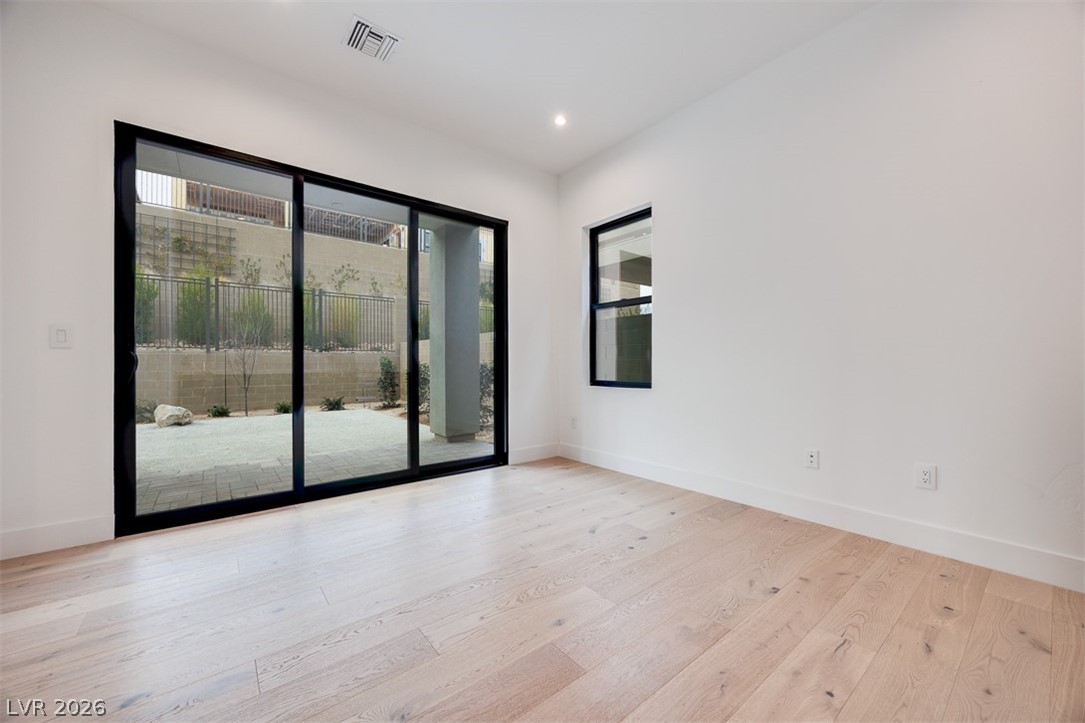 27 Sumter Ridge Street Las Vegas NV 89138