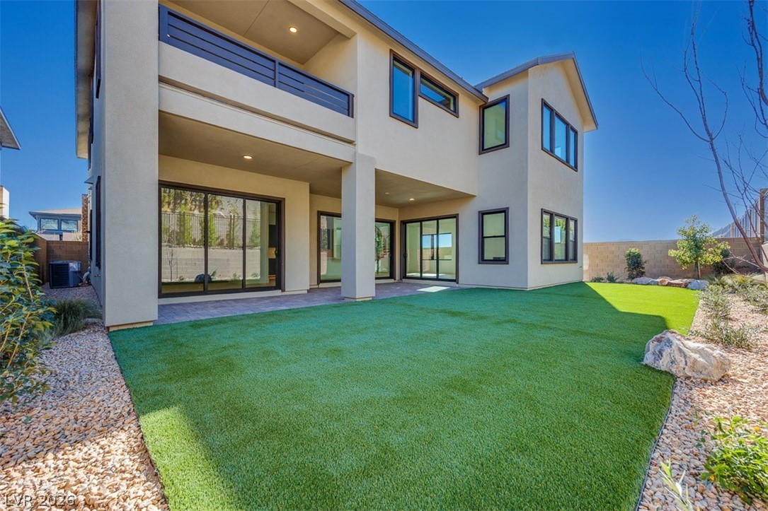 27 Sumter Ridge Street Las Vegas NV 89138
