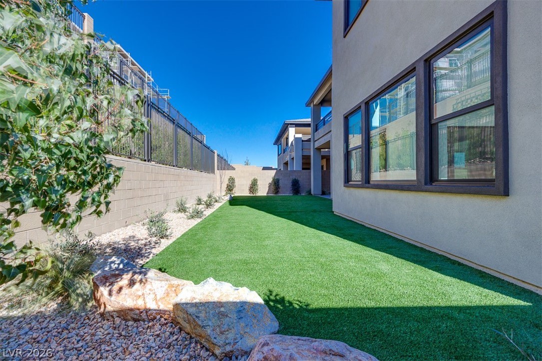 27 Sumter Ridge Street Las Vegas NV 89138