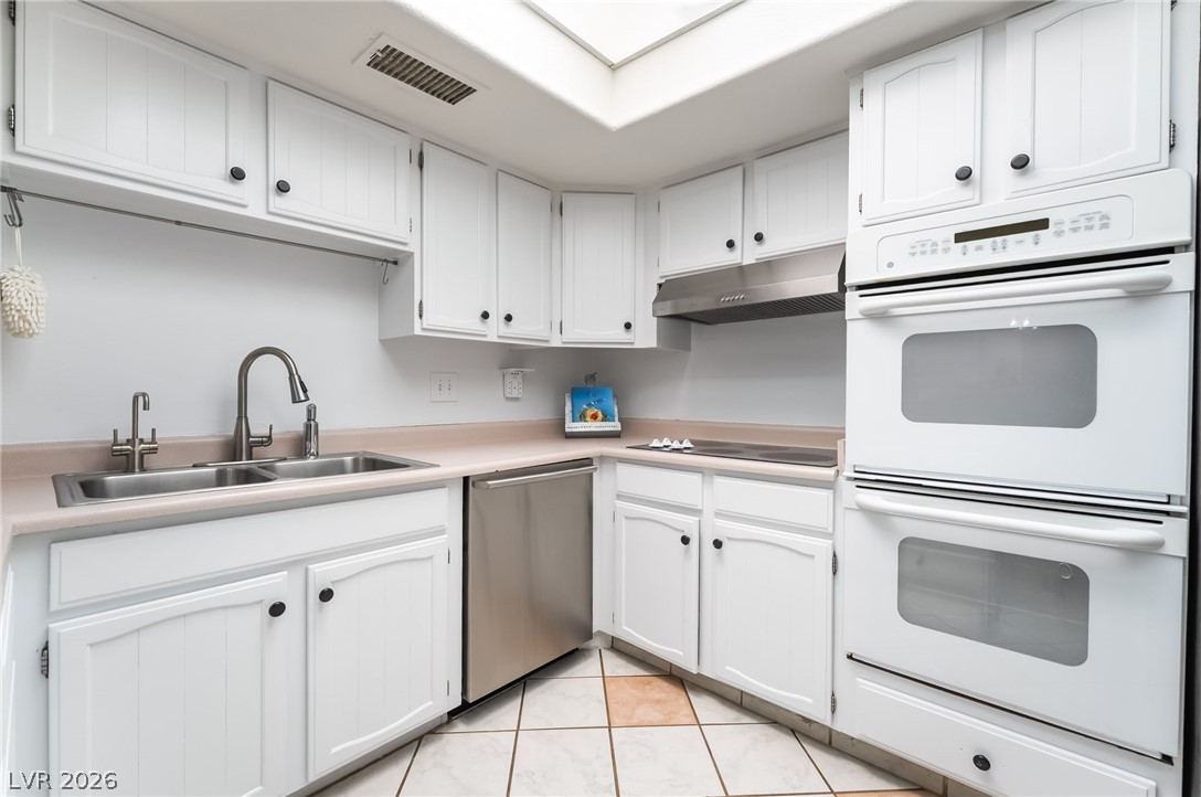 3483 Victory Avenue Las Vegas NV 89121
