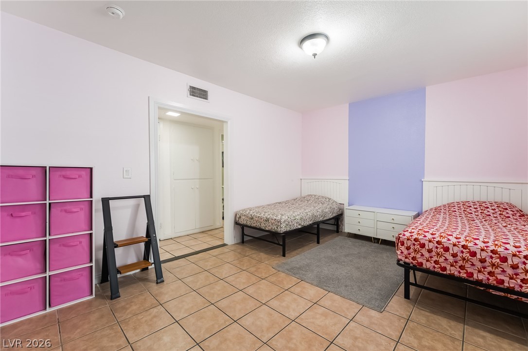 3483 Victory Avenue Las Vegas NV 89121