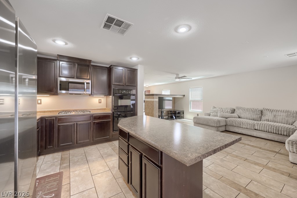 9941 El Corriente Street Las Vegas NV 89178