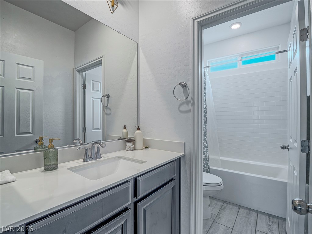 1706 Karst Pond Avenue North Las Vegas NV 89084