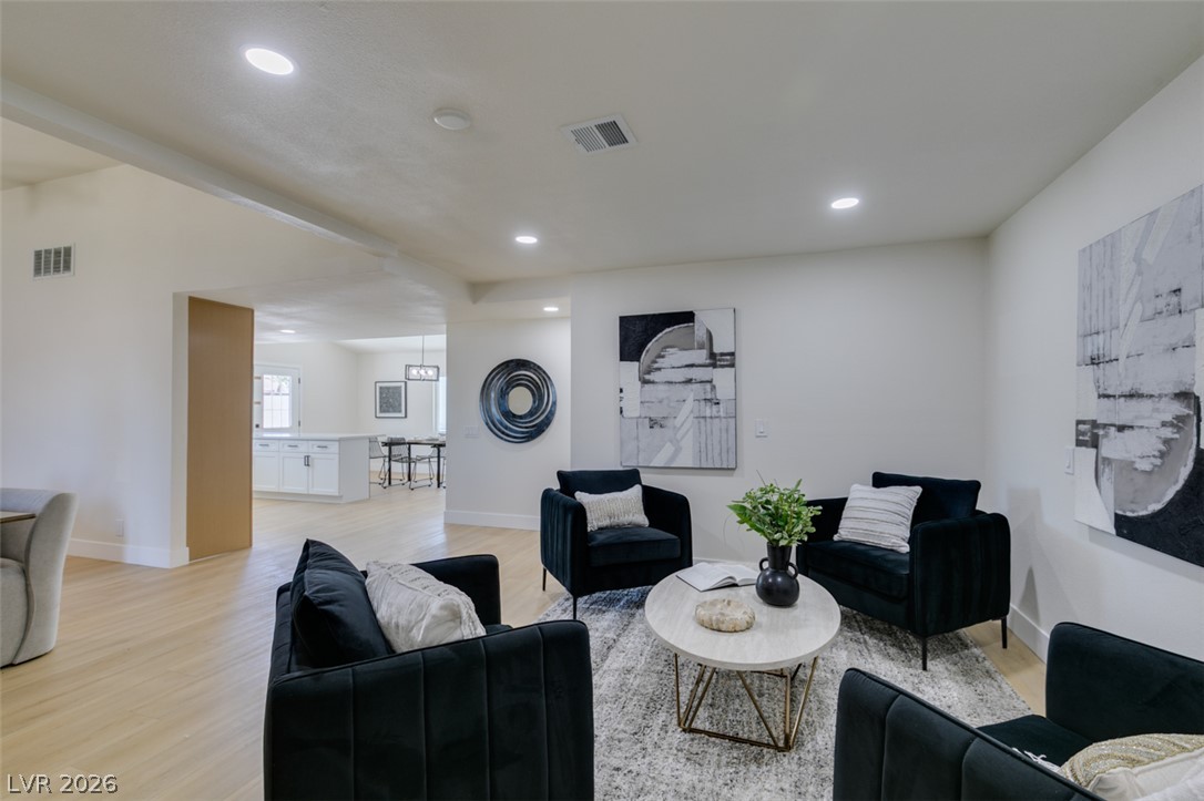 2389 East Reno Avenue Las Vegas NV 89119