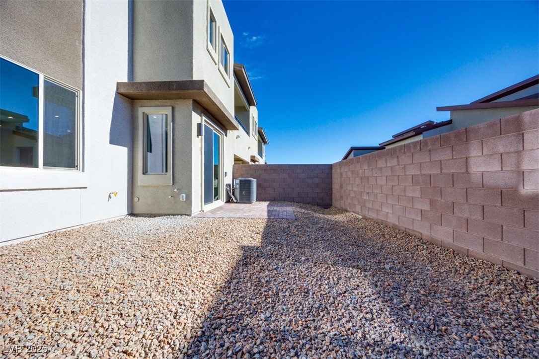 11935 Angle Cliff Avenue Las Vegas NV 89138