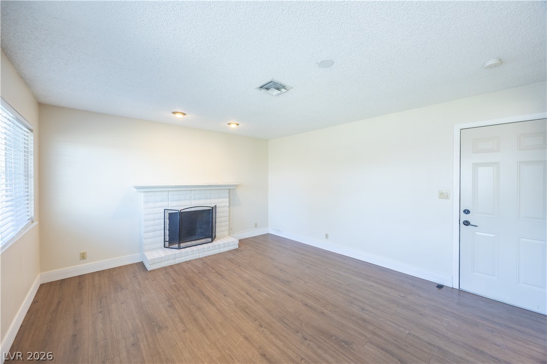 4571 East Cleveland Avenue Las Vegas NV 89104