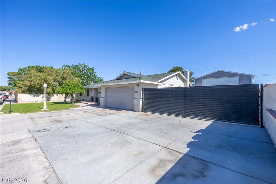 4571 East Cleveland Avenue Las Vegas NV 89104