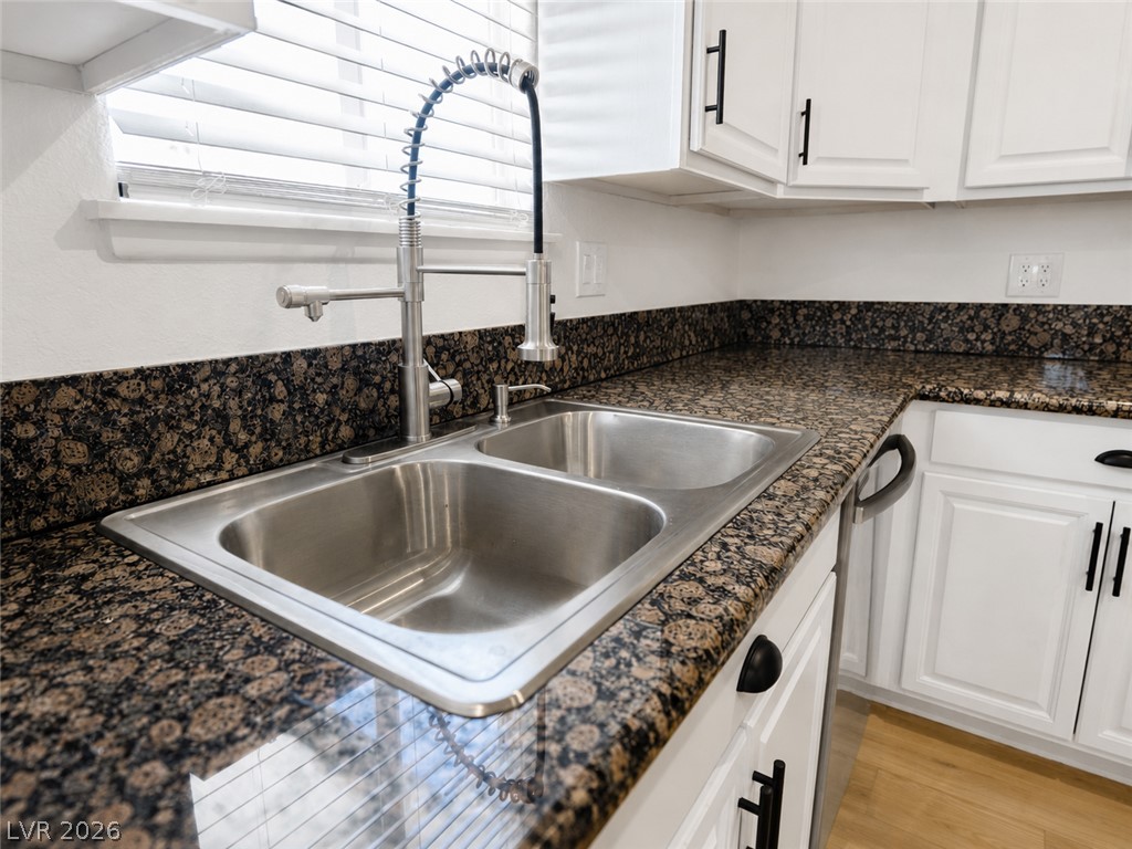 5209 Alta Drive Las Vegas NV 89107