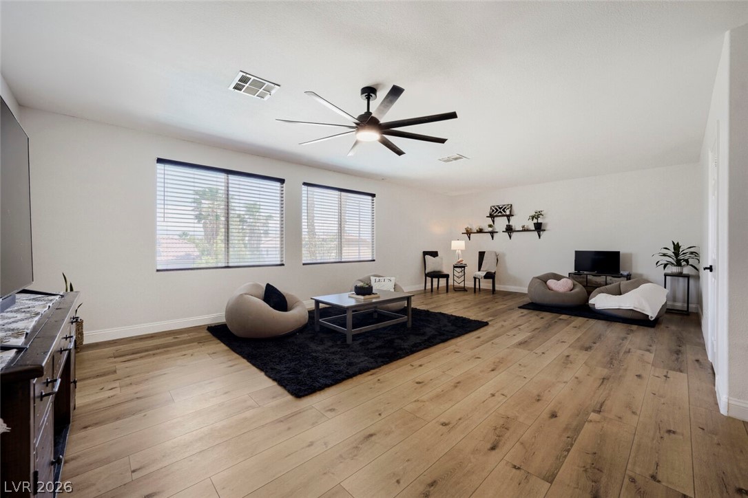 8716 Castle Hill Avenue Las Vegas NV 89129