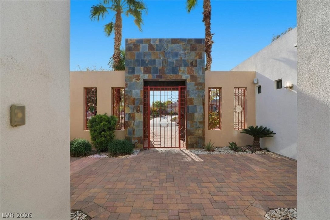 928 Santa Helena Avenue Henderson NV 89002