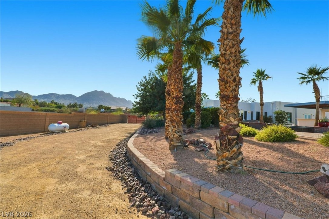 928 Santa Helena Avenue Henderson NV 89002