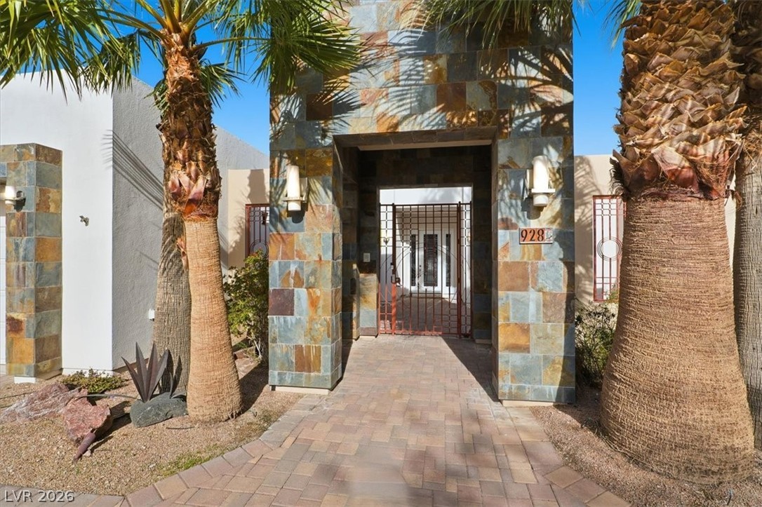 928 Santa Helena Avenue Henderson NV 89002