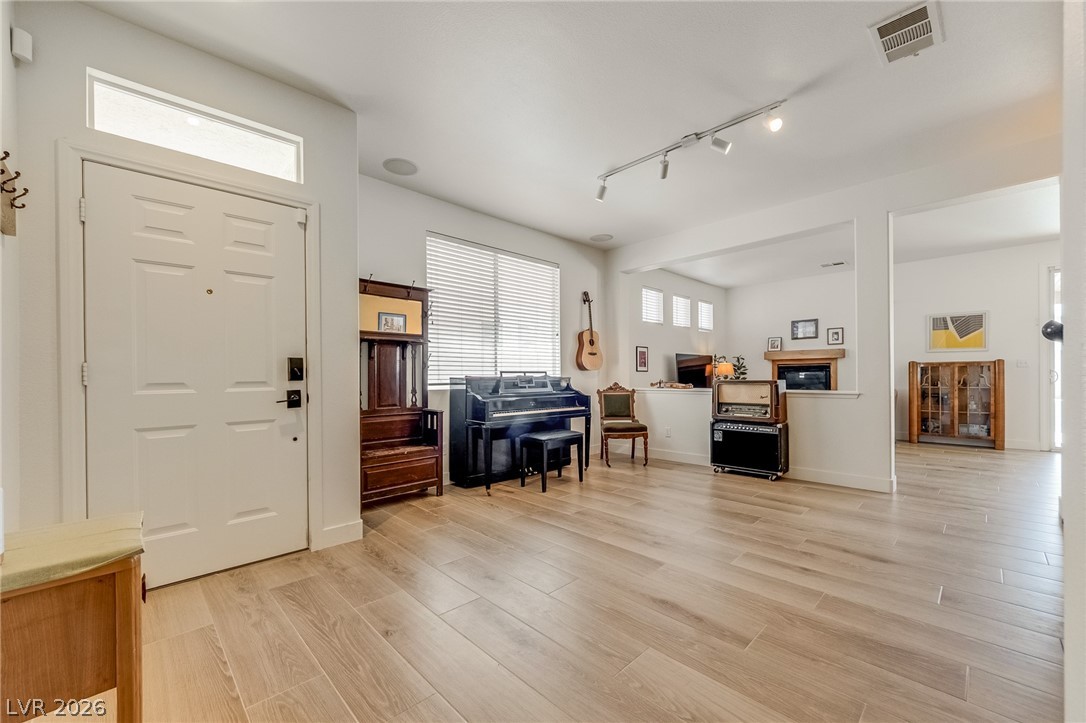 10059 Floragold Court Las Vegas NV 89147