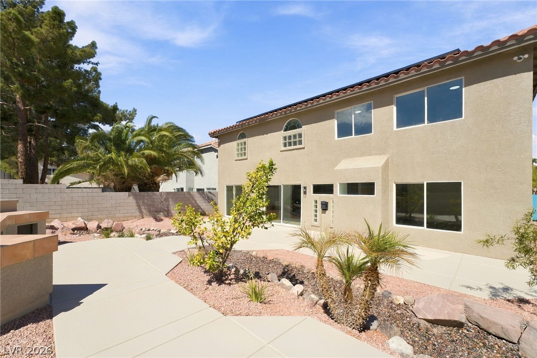 1661 Starlight Canyon Avenue Las Vegas NV 89183