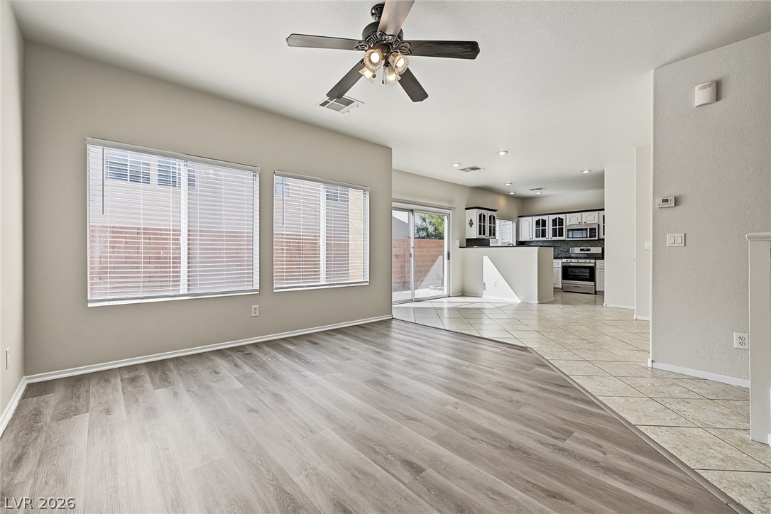 1239 Appaloosa Hills Avenue North Las Vegas NV 89081