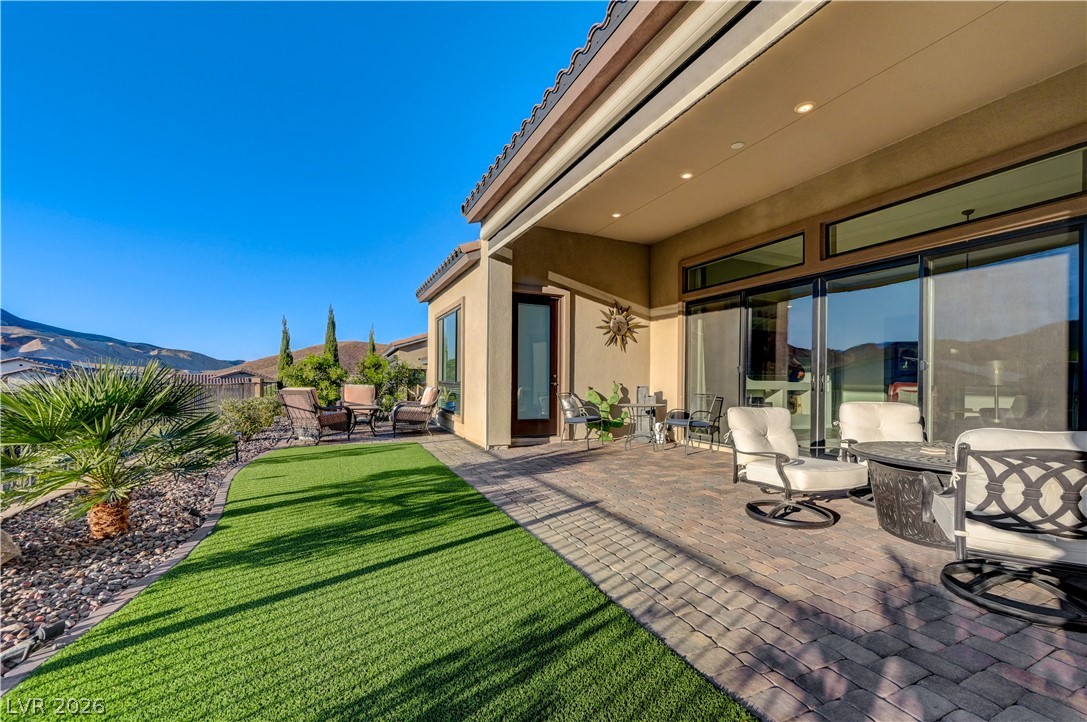 51 Thorn Creek Street Henderson NV 89011
