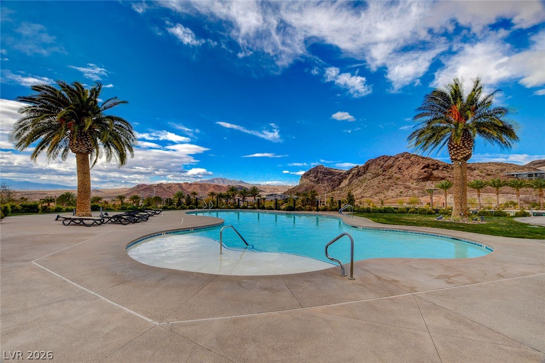 51 Thorn Creek Street Henderson NV 89011