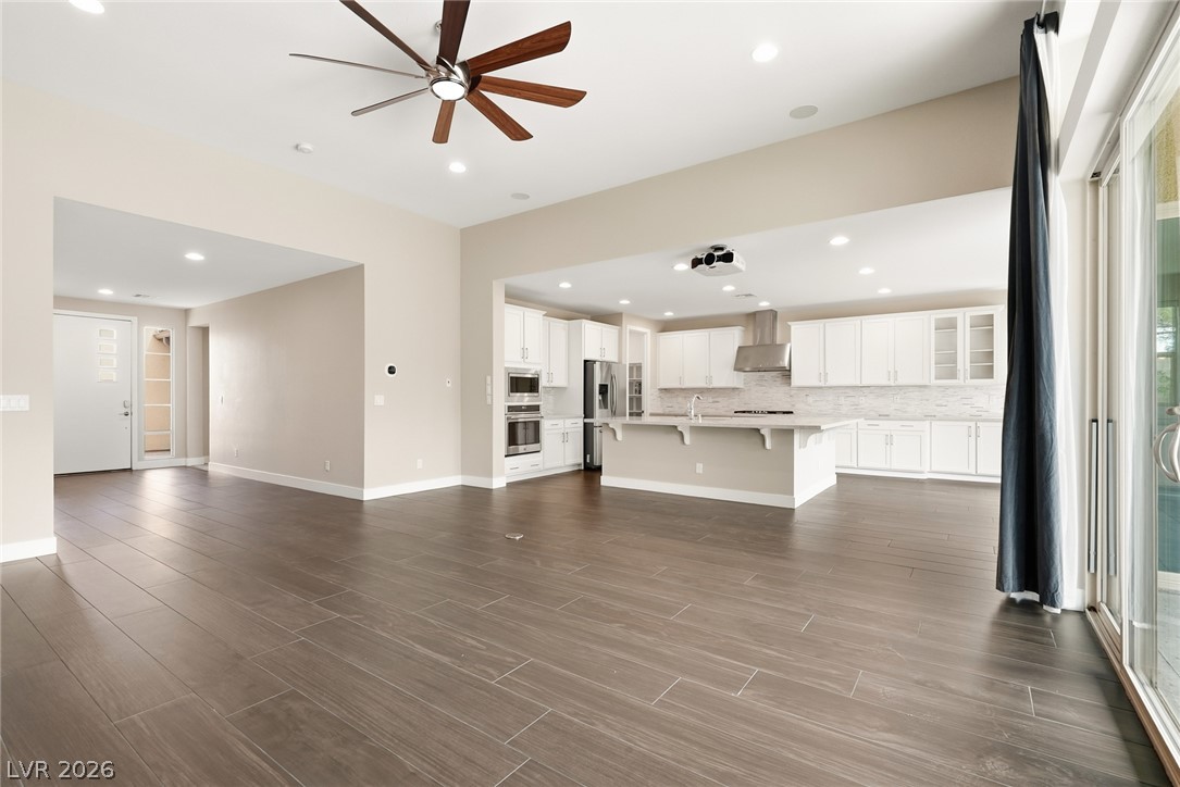8445 Great Outdoors Street Las Vegas NV 89166