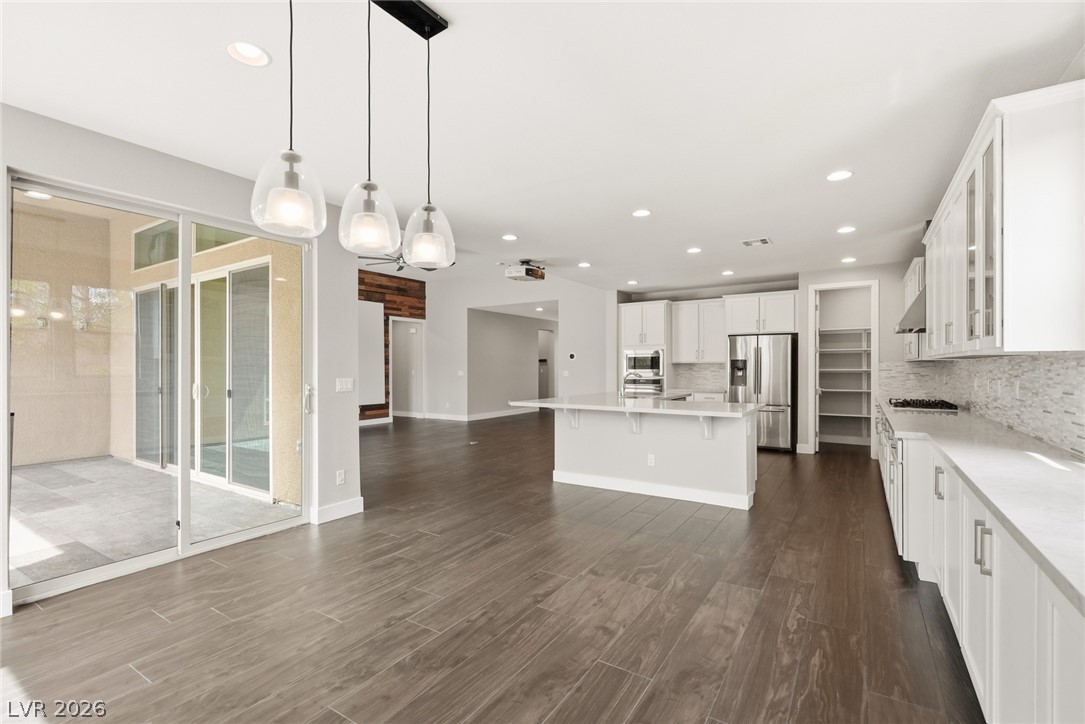 8445 Great Outdoors Street Las Vegas NV 89166