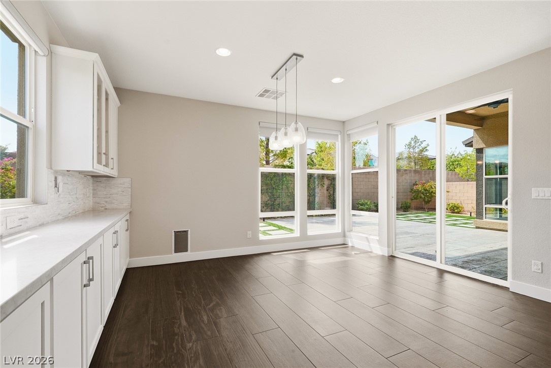 8445 Great Outdoors Street Las Vegas NV 89166