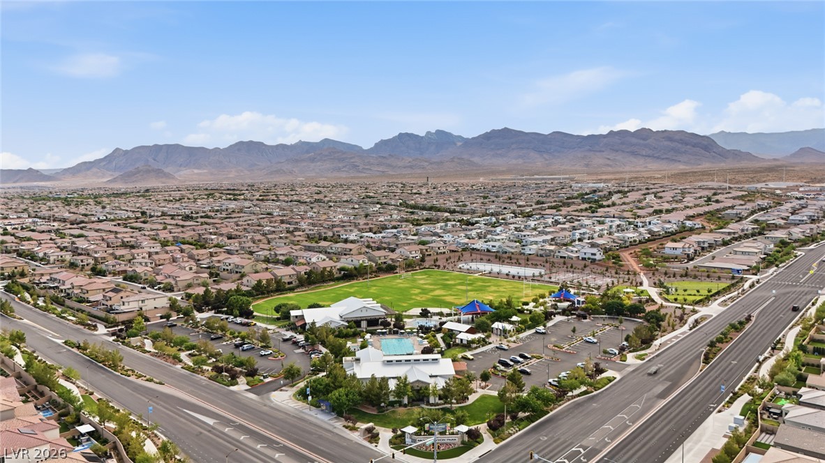 8445 Great Outdoors Street Las Vegas NV 89166