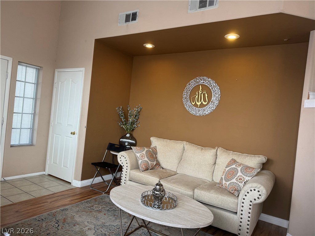 5259 Ladyhawk Way Las Vegas NV 89118