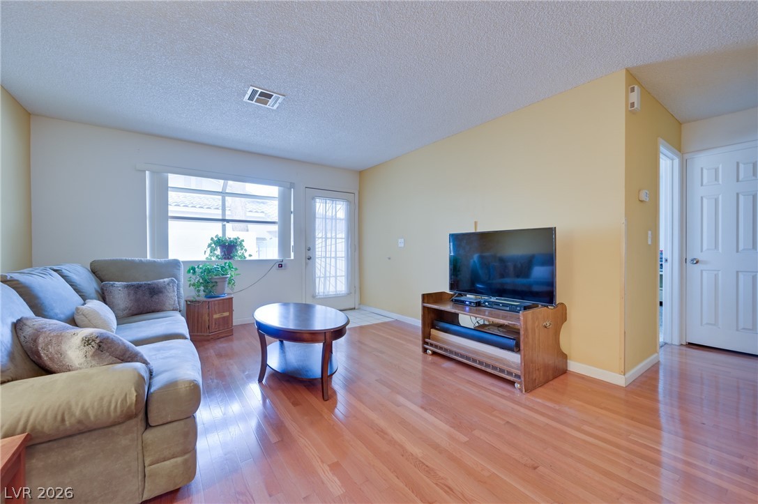 2032 Bavington Drive B Las Vegas NV 89108