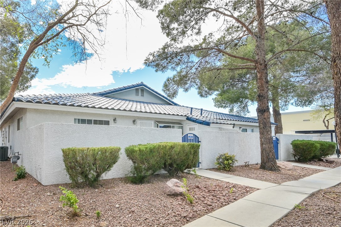 2032 Bavington Drive B Las Vegas NV 89108