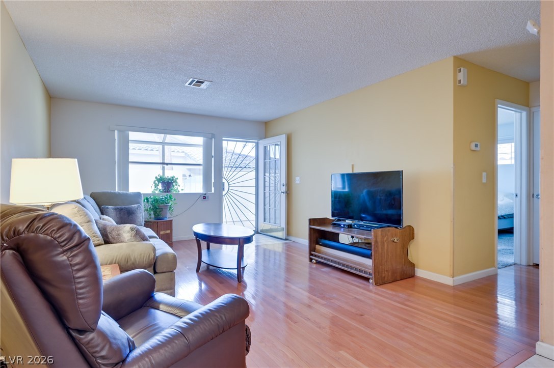 2032 Bavington Drive B Las Vegas NV 89108