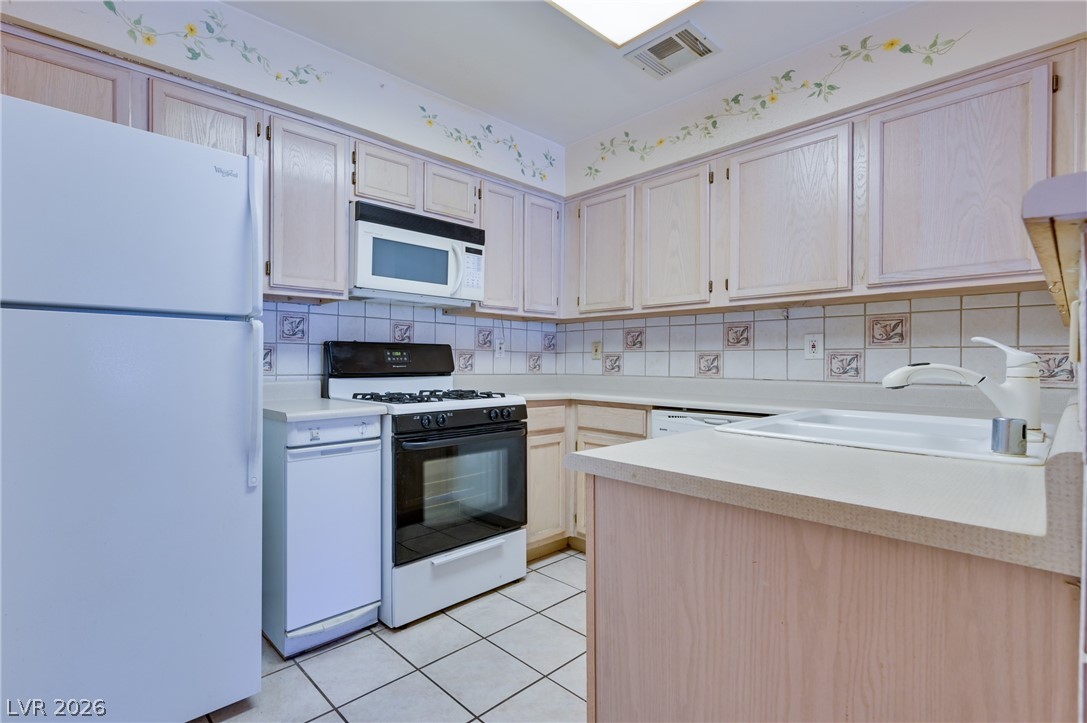 2032 Bavington Drive B Las Vegas NV 89108