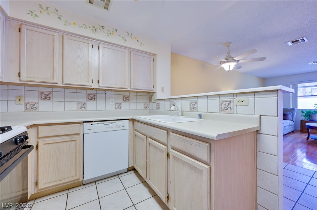 2032 Bavington Drive B Las Vegas NV 89108