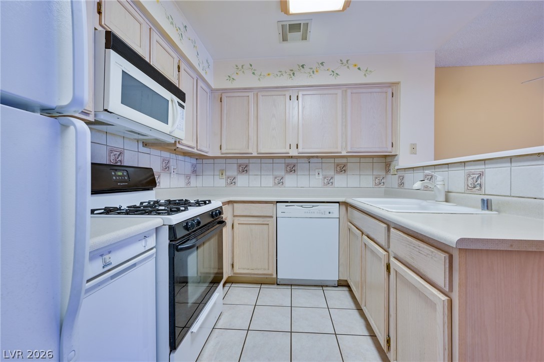 2032 Bavington Drive B Las Vegas NV 89108