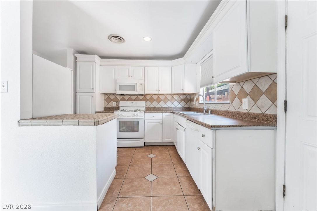 1809 Cherry Lane Las Vegas NV 89104