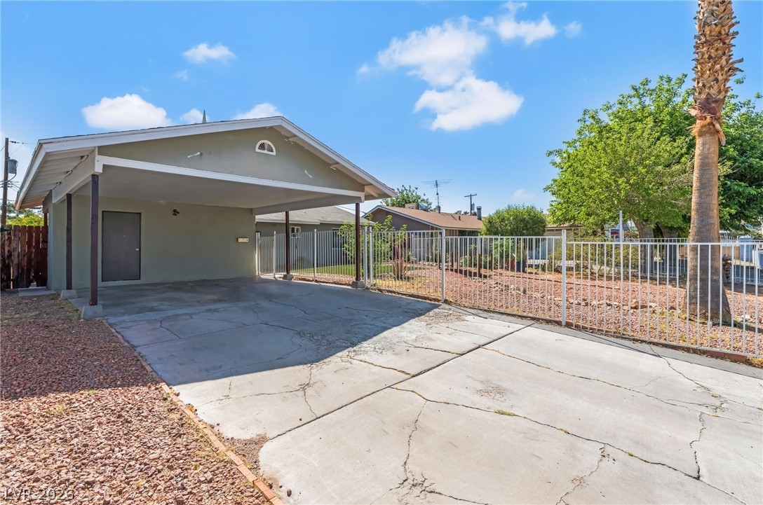 1809 Cherry Lane Las Vegas NV 89104
