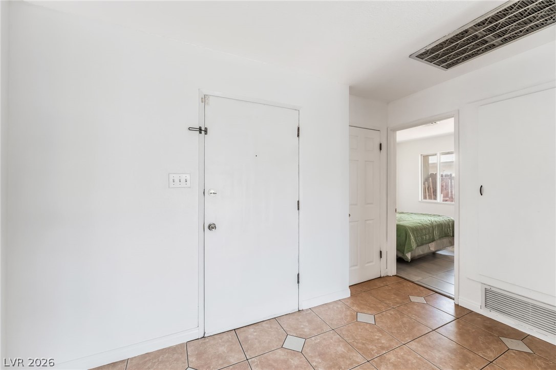 1809 Cherry Lane Las Vegas NV 89104