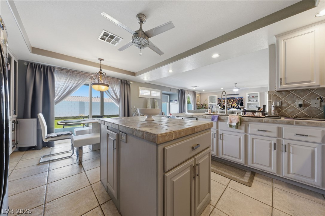 7936 Avalon Mist Street Las Vegas NV 89139