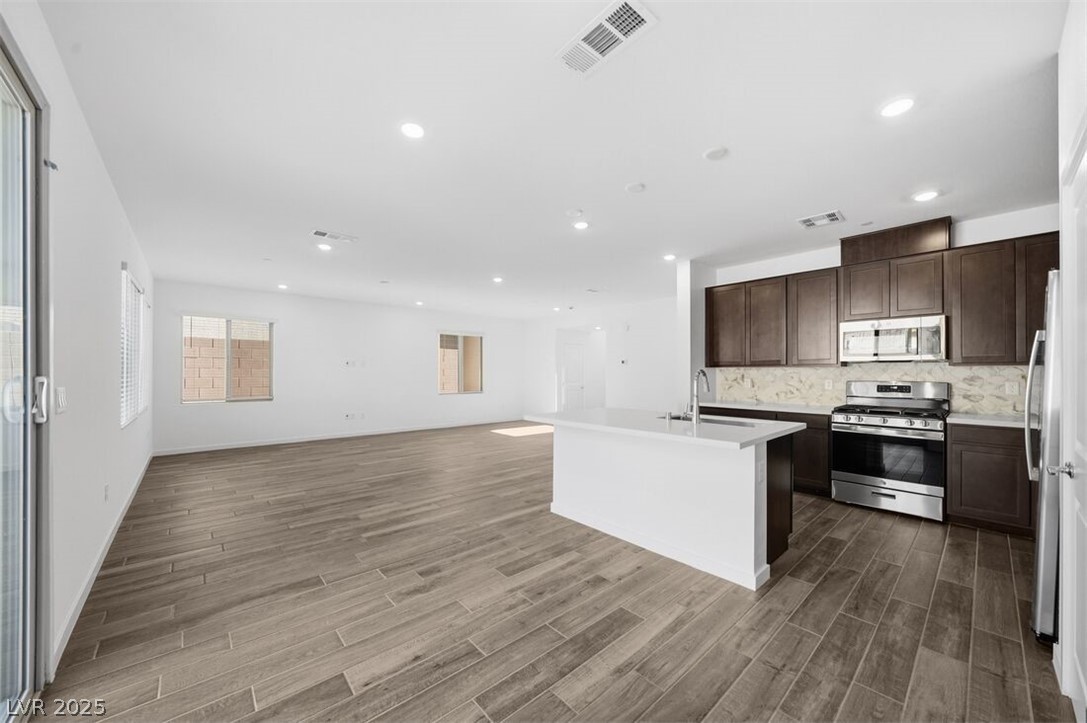 50 Via Montoro Henderson NV 89011