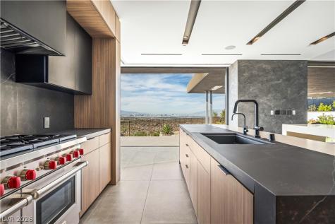 21 Rockstream Drive Henderson NV 89012