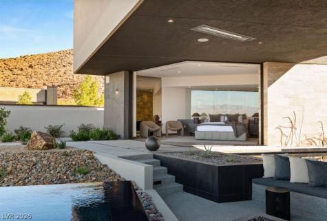 21 Rockstream Drive Henderson NV 89012