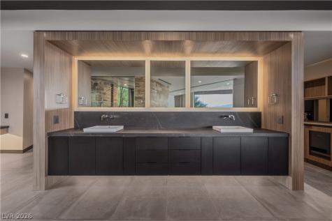 21 Rockstream Drive Henderson NV 89012