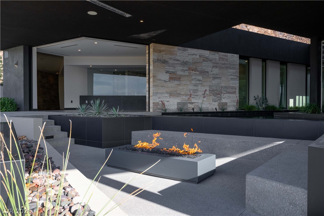 21 Rockstream Drive Henderson NV 89012