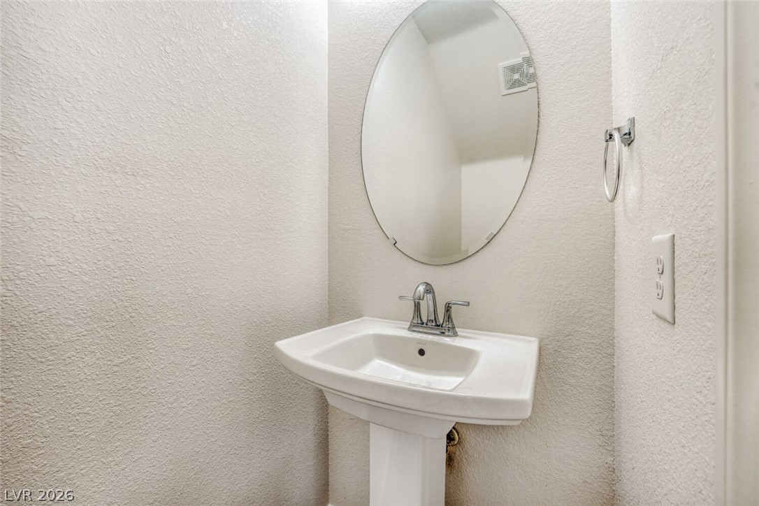 8160 Herring Avenue Las Vegas NV 89147