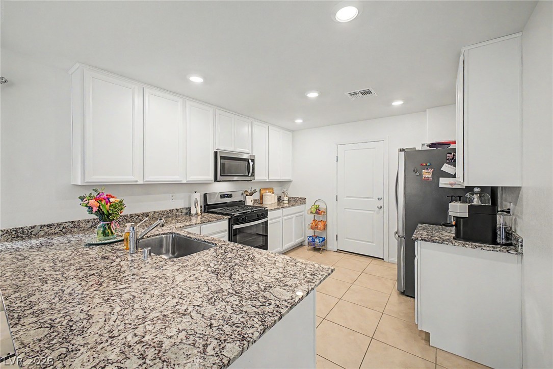 9963 Ravenswood Peak Avenue Las Vegas NV 89178