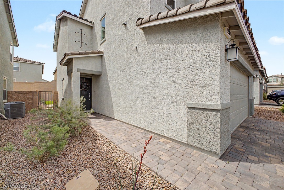 9963 Ravenswood Peak Avenue Las Vegas NV 89178