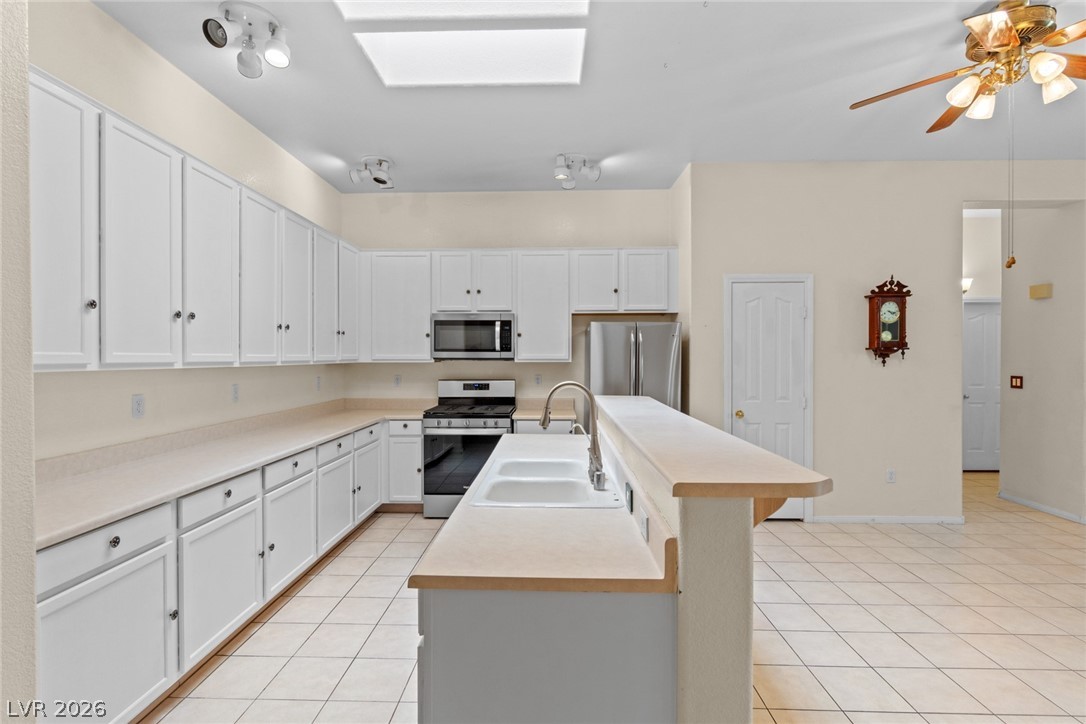 1210 Stoneypeak Avenue North Las Vegas NV 89081