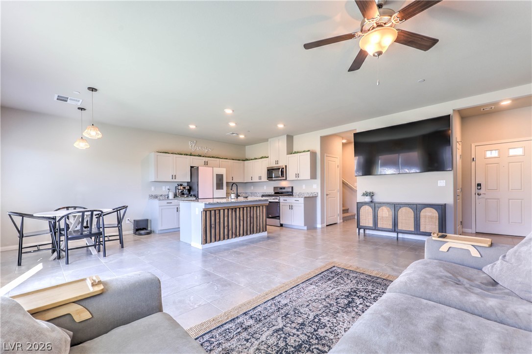 10261 Crimson Meadow Avenue Las Vegas NV 89166